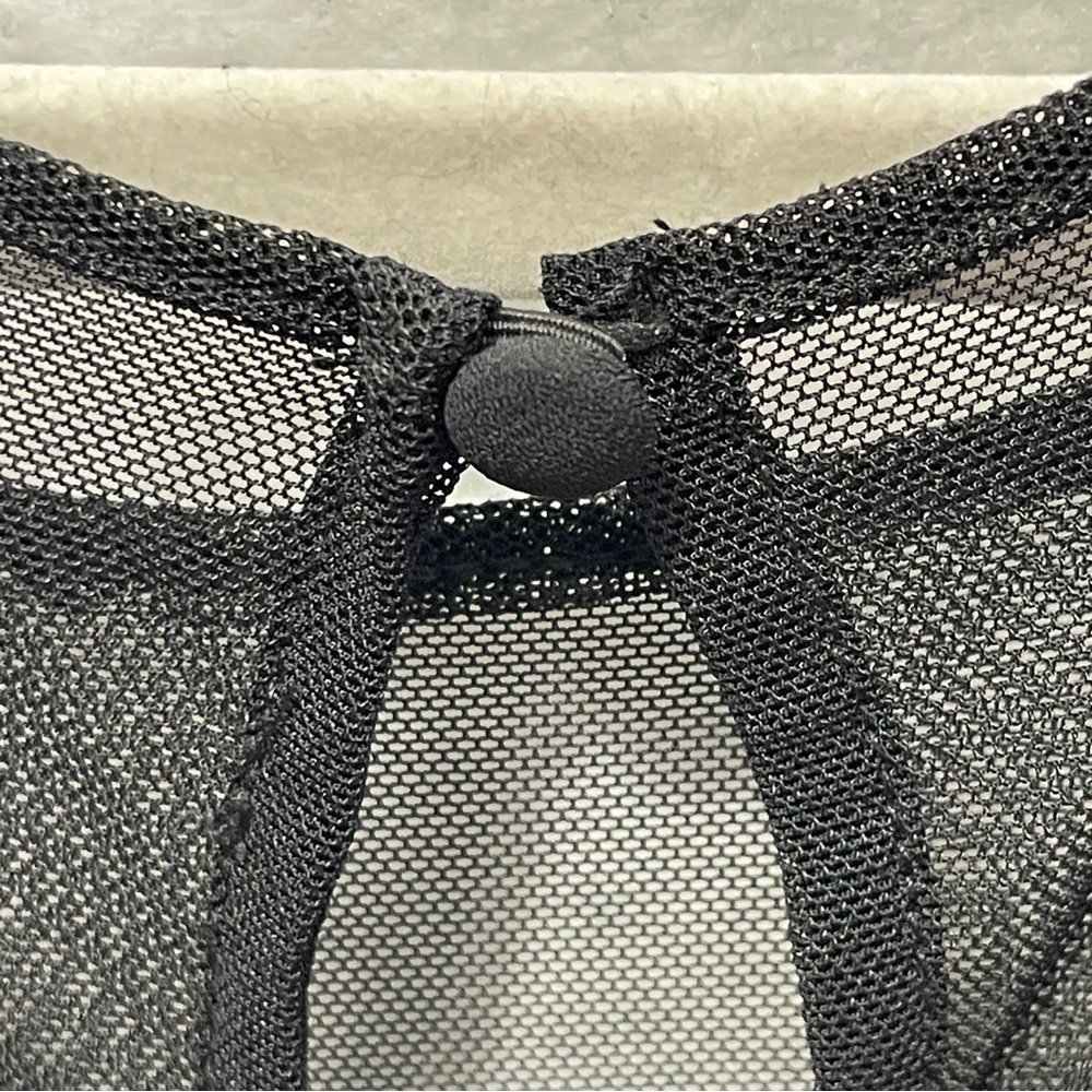 Torrid Black Long Sleeve Mesh And Sequin Top Size 1X Sophisticated Holiday Goth - Picture 9 of 12